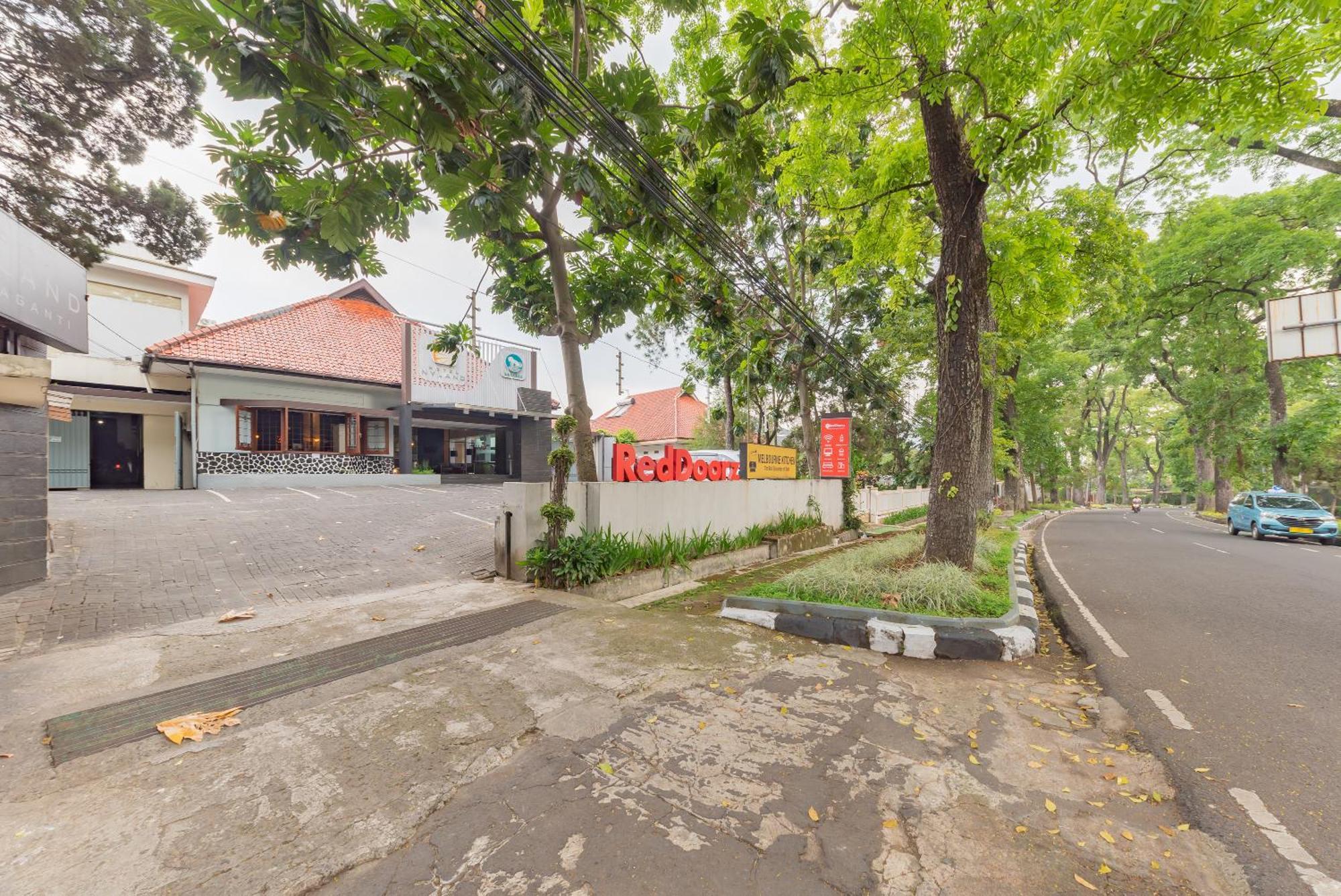 Reddoorz Plus @ Cipaganti Street 3 Bandung Exteriér fotografie