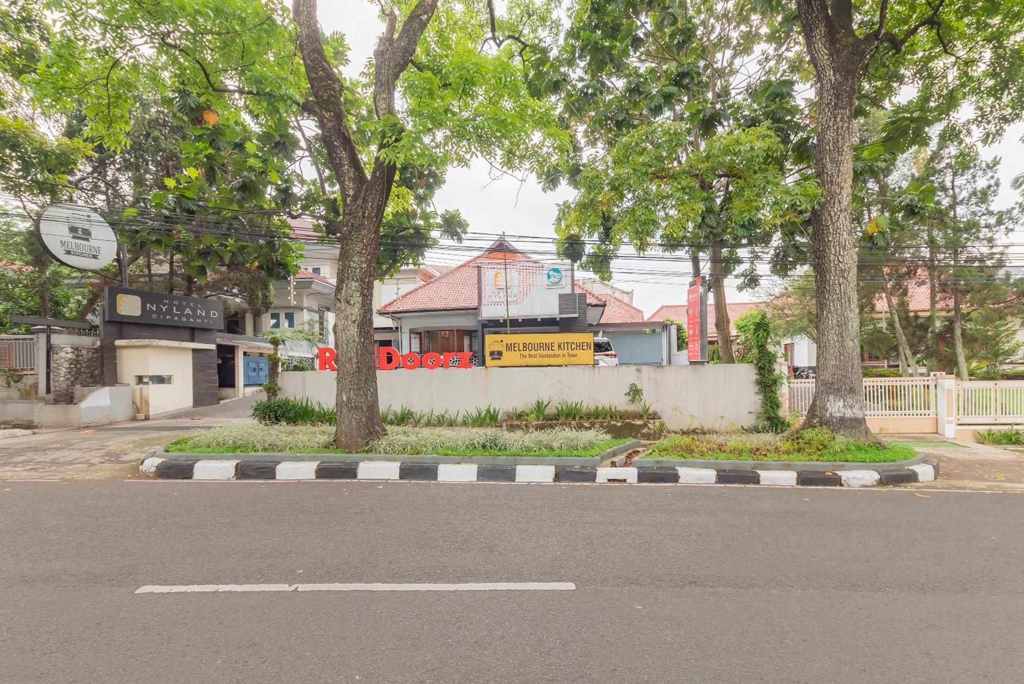 Reddoorz Plus @ Cipaganti Street 3 Bandung Exteriér fotografie